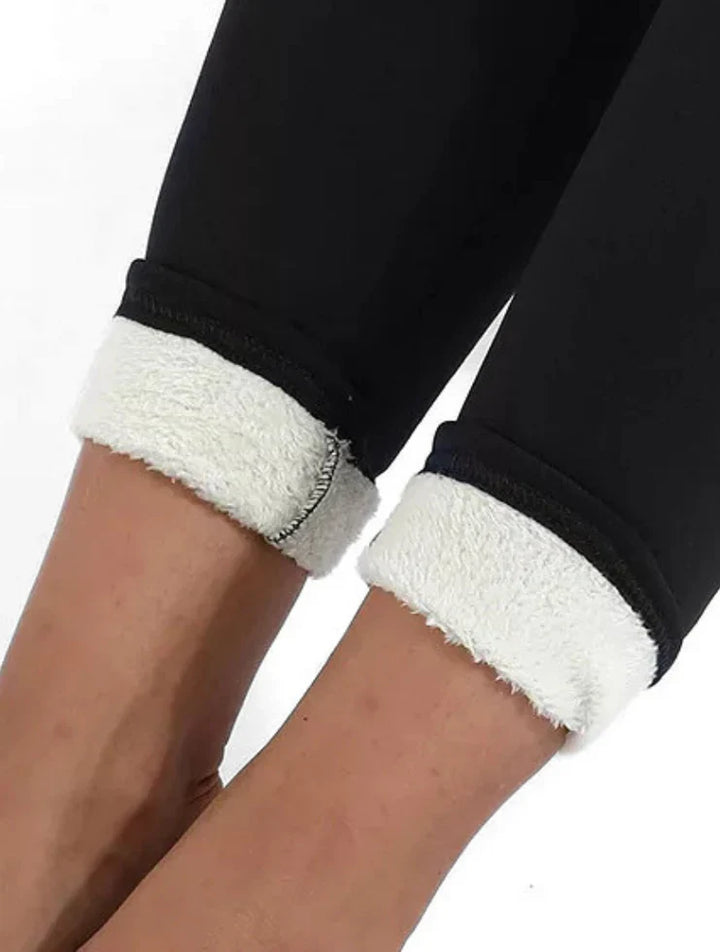 Sherpa fur leggings | Warm and figure-flattering