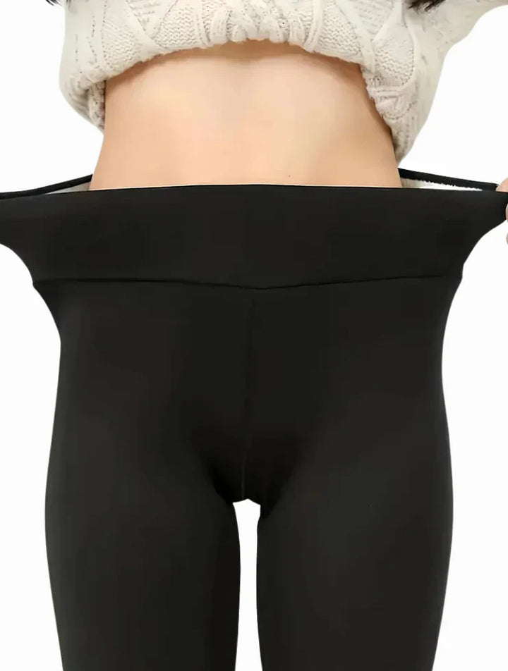 Sherpa fur leggings | Warm and figure-flattering