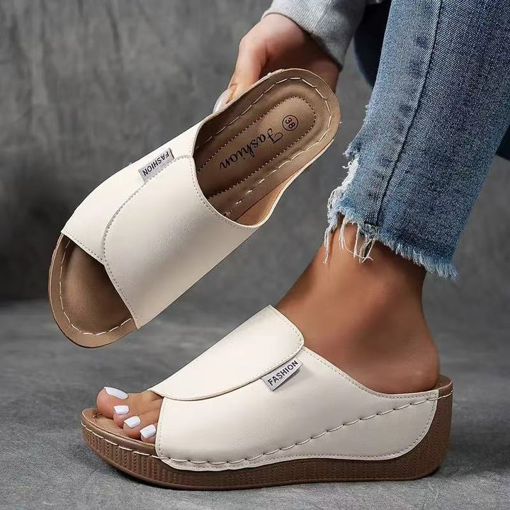 Orthopedic sandals for women
